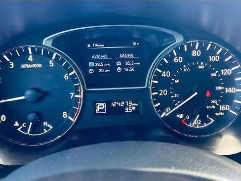 Used 2014 Nissan Altima 2.5 S w/ Sport Value Package FWD image 12