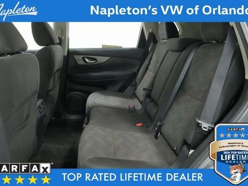 Used 2016 Nissan Rogue SV image 28