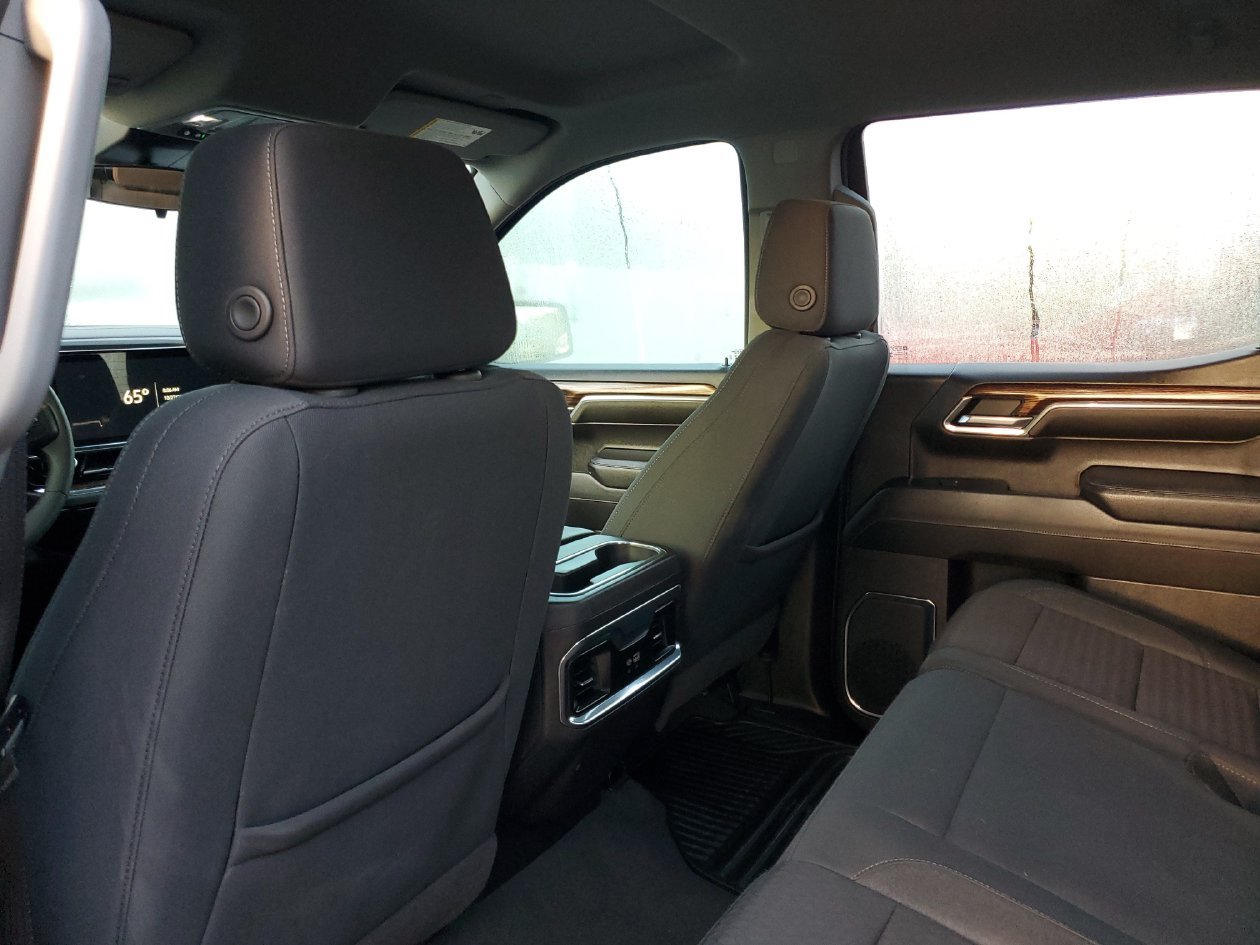 Used 2024 GMC Sierra 1500 Elevation w/ X31 Off-Road Package AWD/4WD image 11
