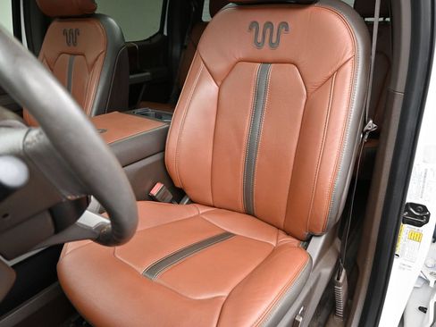 Used 2018 Ford F150 King Ranch w/ Equipment Group 601A Luxury AWD/4WD image 21