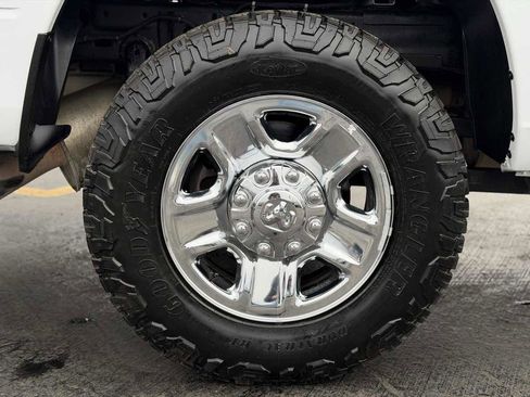 Used 2020 RAM 2500 Tradesman w/ Chrome Appearance Group image 45