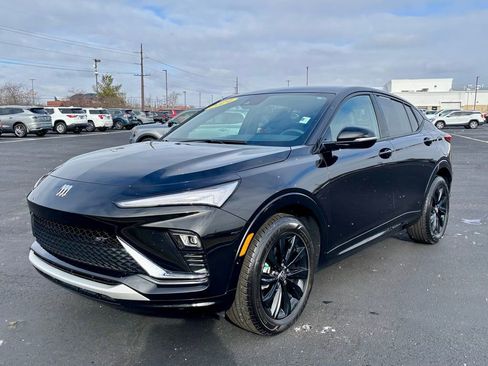 Used 2024 Buick Envista Sport Touring w/ Convenience I Package image 3