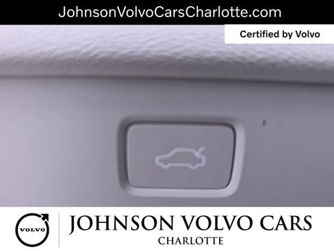Certified 2025 Volvo V60 B5 Cross Country Plus AWD/4WD image 27