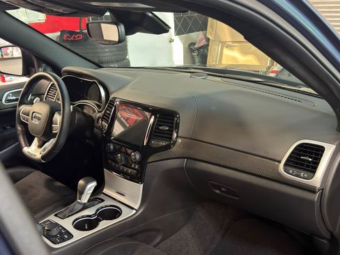 Used 2021 Jeep Grand Cherokee Trackhawk AWD/4WD image 16