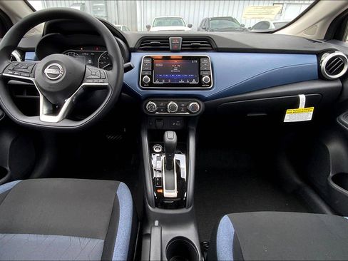 New 2025 Nissan Versa SV image 5