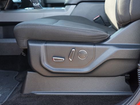 Used 2018 Ford F150 XLT w/ Equipment Group 302A Luxury image 14