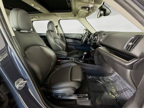 Used 2019 MINI Cooper Countryman S w/ Premium Package image 30