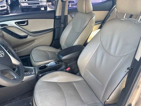 Used 2016 Hyundai Elantra SE FWD image 6