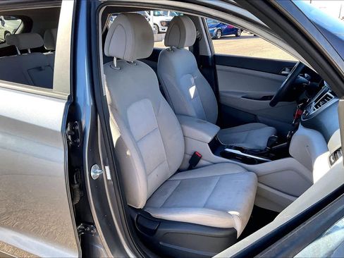 Used 2018 Hyundai Tucson SEL image 8