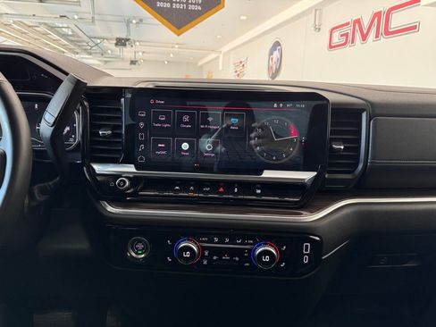 Used 2024 GMC Sierra 1500 Elevation AWD/4WD image 20