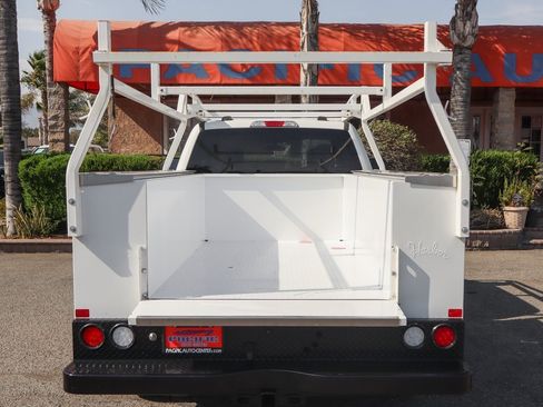 Used 2022 Ford F250 XL w/ Power Equipment Group image 8