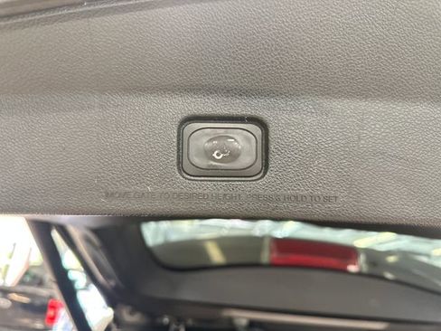 Used 2018 Ford Explorer Platinum AWD/4WD image 31