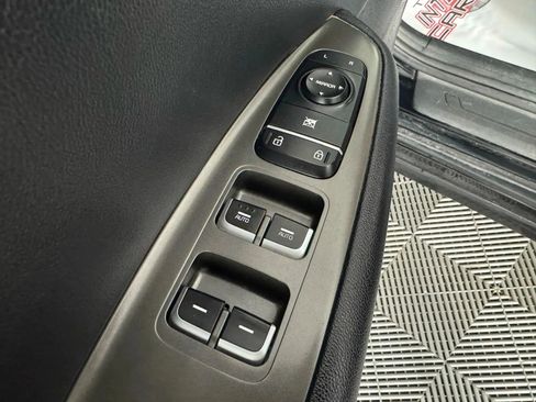 Used 2019 Kia Optima S FWD image 38