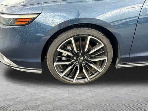 Used 2025 Honda Accord Touring image 34