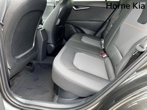 New 2025 Kia Niro LX image 13