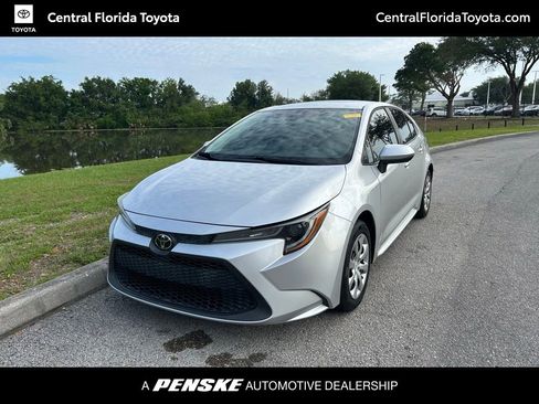 Used 2021 Toyota Corolla LE FWD image 1