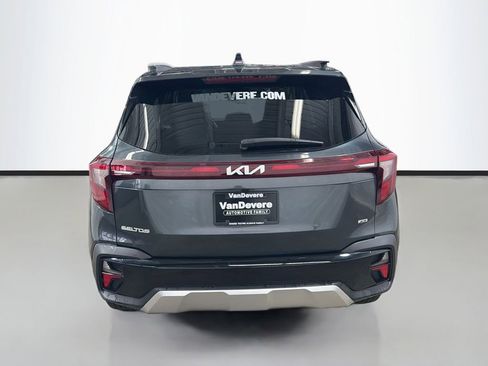 Used 2024 Kia Seltos S AWD/4WD image 9
