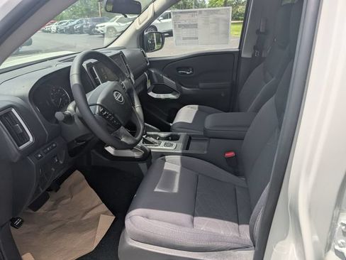 New 2026 Nissan Frontier SV w/ SV Convenience Package AWD/4WD image 15