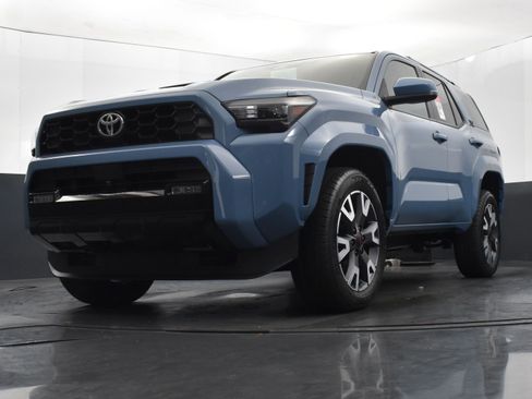 Used 2025 Toyota 4Runner TRD Sport Premium AWD/4WD image 35