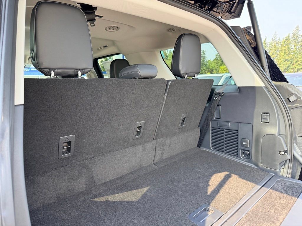 New 2027 Lincoln Navigator Premiere AWD/4WD image 28