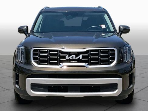 Used 2025 Kia Telluride S FWD image 4