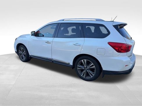 Used 2018 Nissan Pathfinder Platinum image 18