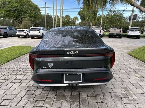 Used 2025 Kia K4 FWD image 36