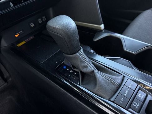 Used 2025 Toyota Camry LE image 19