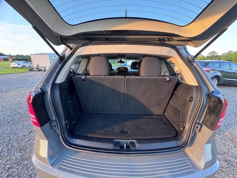 Used 2020 Dodge Journey SE w/ SE Popular Equipment Group FWD image 10