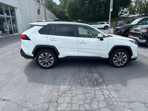 Used 2019 Toyota RAV4 XLE Premium w/ Cold Weather Package AWD/4WD image 1