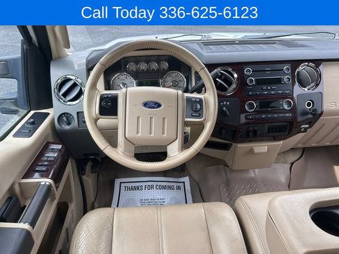 Used 2010 Ford F250 Lariat AWD/4WD image 13