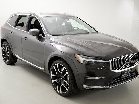 Certified 2023 Volvo XC60 B6 Ultimate AWD/4WD image 4