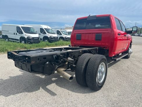 Used 2024 RAM 3500 SLT w/ Quick Order Package 2YG SLT AWD/4WD image 3