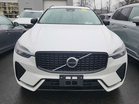 Used 2024 Volvo XC60 B5 Core w/ Protection Package Premier AWD/4WD image 2