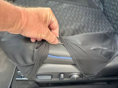 Used 2025 Buick Encore GX Sport Touring w/ Advanced Technology Package FWD image 28