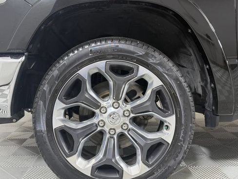 Used 2023 RAM 1500 Limited AWD/4WD image 9