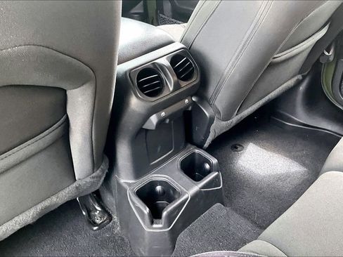 Used 2021 Jeep Wrangler Unlimited Sport image 10