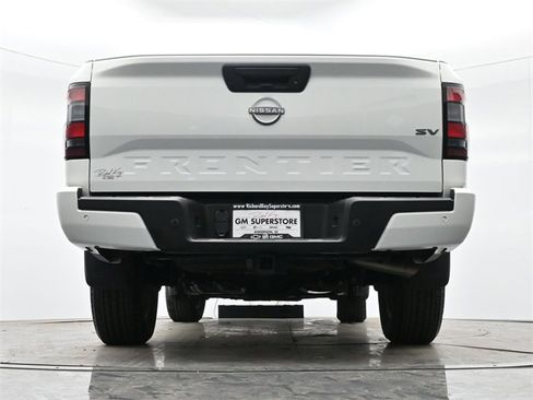 Used 2024 Nissan Frontier SV w/ SV Convenience Package image 26