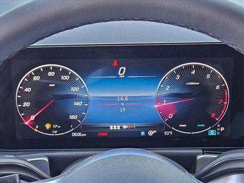 Used 2025 Mercedes-Benz GLB 250 image 11