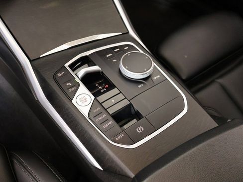 Used 2023 BMW 330i xDrive Sedan image 9