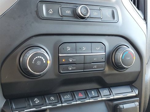 Used 2022 Chevrolet Silverado 1500 Custom Trail Boss w/ Safety Confidence Package image 25