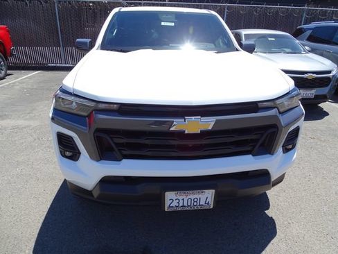 Used 2026 Chevrolet Colorado LT w/ LT Convenience Package AWD/4WD image 6