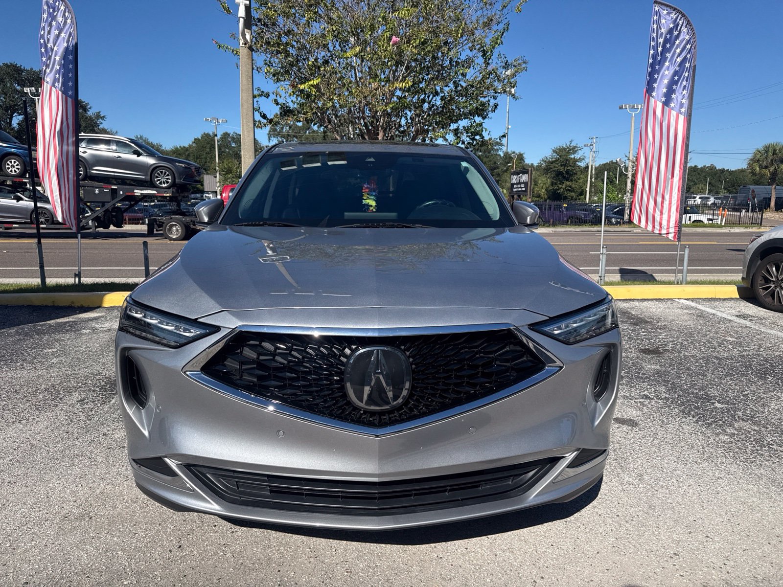 Used 2023 Acura MDX w/ Technology Package FWD image 3