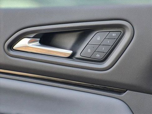 Used 2024 Honda Prologue Touring image 2