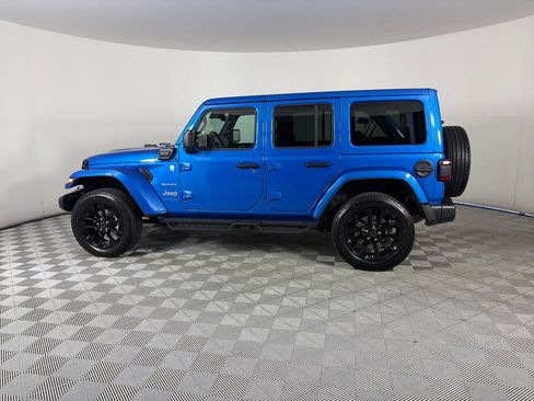 Used 2024 Jeep Wrangler Unlimited Sahara AWD/4WD image 4