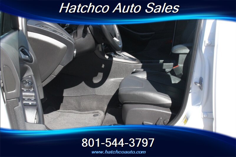 Used 2015 Ford Focus SE w/ Equipment Group 201A FWD image 10