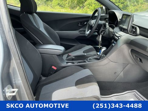 Used 2019 Hyundai Veloster 2.0 FWD image 13