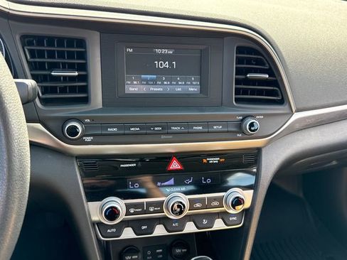 Used 2020 Hyundai Elantra SE w/ Cargo Package (C1) FWD image 26
