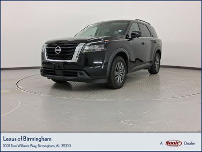 Used 2024 Nissan Pathfinder SV