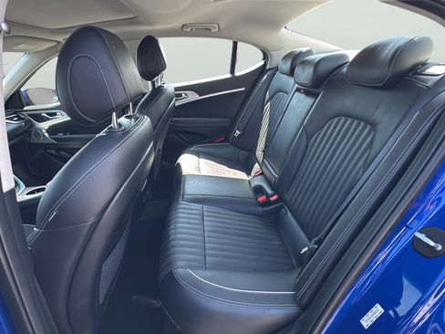 Used 2019 Genesis G70 2.0T Advanced w/ Elite Package RWD image 33